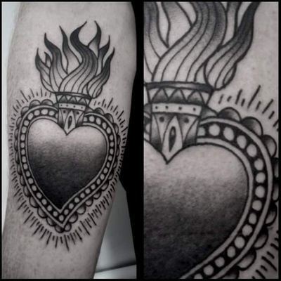 #hearttattoo #sacredhearttattoo #blackworktattoo #darkartists #londontattooist 