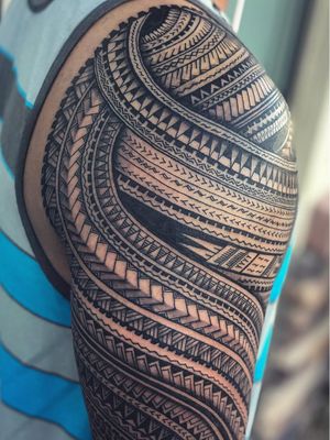 Tribal tattoo by Wayne Austin Fata #WayneAustinFata #Haida #Polynesian #Maori #Maoritattoos #tamoko #marquesantattoo #tribaltattooing #blackwork #tribal #neotribal #patterns #linework #geometric #upperarm