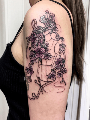 By Kirstie Trew • KTREW Tattoo • Birmingham, UK 🇬🇧 #linework #illustrative #sewing #tattoo #floraltattoo #flowers 