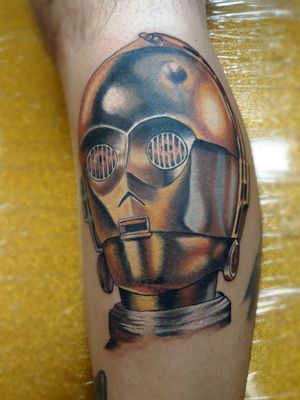 C 3PO fun times. #starwars #nerdtattoos #flagshiptattoogallery #ralphroyals 