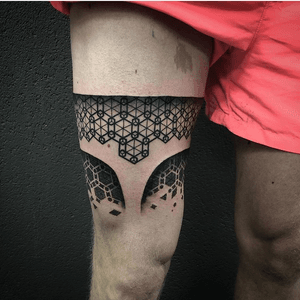 Done by Bertina Rens @swallowink @balmtattoo_benelux  #blackngrey #graphictattoo #graphicdesign #mandala  #tattoos #tattooart #inked #art #dotwork #dotworktattoo #tattoo #ink #inkstagram #tattoos #tatoeage #thebesttattooartists #tattooart #tattooartist #leg #legtattoo #geometrictattoohunter #omfgeometry #dailydotwork #geometrip