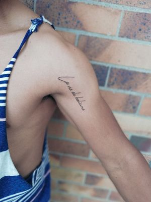 La vie de bohèmeSígueme en Instagram como @alejouflores...#tattoo #tattoos #tattooed #tattoing #tattoowork #tattooart #art #tatuaje #tatuajes #ink #inklife #minimalism #minimalismtattoo #smalltattoo #tinytattoo #fineline #finelinetattoo