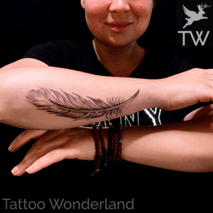 #feathertattoo @sandydexterous @tattoowonderland #youbelongattattoowonderland #tattoowonderland #brooklyn #brooklyntattooshop #bensonhurst #midwood #gravesend #newyork #newyorkcity #nyc #tattooshop #tattoostudio #tattooparlor #tattooparlour #customtattoo #brooklyntattooartist #tattoo #tattoos 