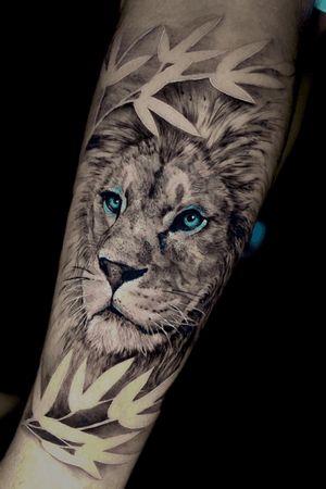 #lion #liontattoo #blackandgrey #blackandgraytattoo #realism #blackandgray.     Follow @mozart.tattoos