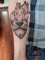Lion heart #thtattoo #liontattoo #tattoo #tattooidea #customtattoo #tatuaj #tatuaje #tatuajebucuresti #tattoooftheday www.tatuajbucuresti.ro
