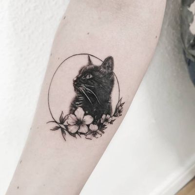 Explore the 7 Best circle Tattoo Ideas (2019) • Tattoodo