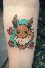 In love with this eevee tattoo 😻😻😻 I’d love to do more pokemon tattoos, hit me up at jessicalaurentattoo@gmail.com for tattoo inquiries and custom designs! 