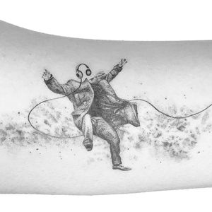 “And those who were seen dancing were thought to be insane by those who could not hear the music.”
― Friedrich Nietzsche
Swipe to see its real size
Made for a young music composer and violinist to represent the feeling of getting lost in music. Thank you Wanda for coming and sharing your thoughts with me.
Done at the beautiful @southcitymarket
Finest black ink in London, check them out 🖤
Books open for London
Inquiries:
peter.laeviv@gmail.com
.
.
.
.
.
#tattoodo #instatattoo #londontattooartist #tattooart #blackandgreytattoo #microrealism #finelinetattoo #fineline #blackworkers #ink #tattooing #tattooartist #londontattoo #tattoo #linework #tattooprovocateur #laeviv #blackandgrey #londontattoo #microtattoo #blacktattooart #inkstinctsubmission #inkedmag #blackworkerssubmission #space #spacetattoo #galaxy #galaxytattoo #music #musictattoo