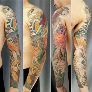 Japanese Irezumi Sleeve. Snake, DBZ, Chrysanthemum, Finger Waves, Wind Bars, done at Holy Tiger Tattoo, Private Studio, Caluire et Cuire, Lyon, France.