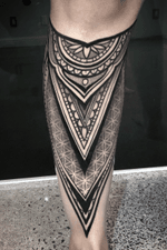 More added to this leg piece! #ornamentaltattoo #mandalatattoo #mandala #dotwork #geometric 