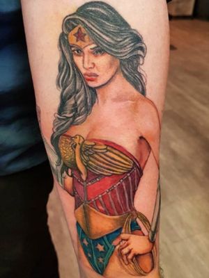 Colour wonderwoman superwoman  arm