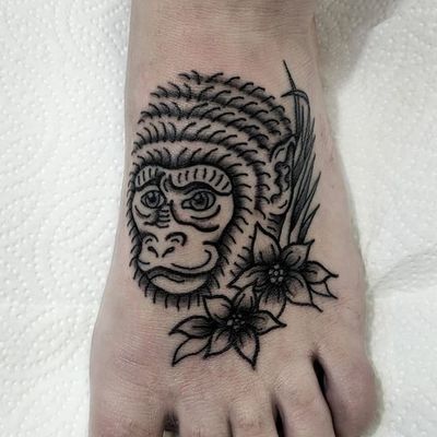 Cheeky Monkey tattoo on foot #tattoo #tattoodo #tattoos #londontattoo #londontattoos #tattoolondon #foottattoo #foottattoos #monkeytattoo #monkeytattoos #boldtattoo #cutetattoo 