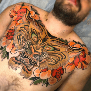 #japanese #japanesetattoo #tiger #tattoo #tattooartist  #tigertattoo #flower 