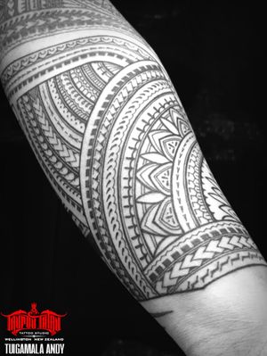 #freehand #hena #mandala style with a touch of #samoan patters