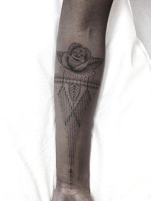 Fine line geometric tattoo by Scott Campbell #ScottCampbell #geometric #rose #forearm - Top 10 Cities to Get Tattooed In #LosAngeles #tattooidea #tattoo #tattooart #vacation #travel #top10 #top10cities #gettattooed