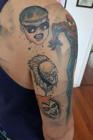First wave of #supervillains threatening my #Spiderman tattoo made by artist #Andrezor  #santiago #chile #SantiagoChile #DocOck #Vulture #Hobgoblin