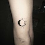 Moon couple tattoo #tattooart #coverup #ink #inkedup #handtattoo #bodyart #tattooed #moon #coupletattoo #tattoist #tattooartist #tattoos #tattoo #creative #minimal #couple #sun #moontattoo