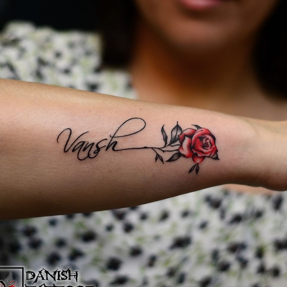rose tattoo designs with names on foot