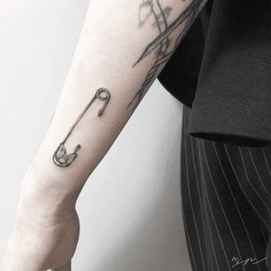 Piercing tattoo