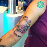 [BICEPS TATTOO] Composición "Taza de té" Estilo Neo tradicional Full color. Diseño propio personalizado Una sesión Artista: FB/INSTA: @jaime.sxe #SkylineStudio #Tattoo #CreateYourself