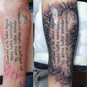 Tatuaje en honor a un familiar fallecido, hecho a sombras.