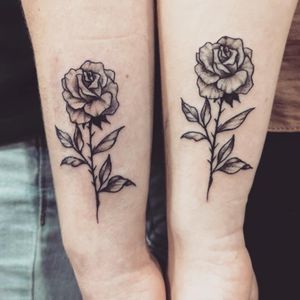 Twin roses #rose #whipshading #rosetattoo #blackpink #linework #dotwork #graphic #graphicart #tattooartist #tattooartistlondon #twintattoo 