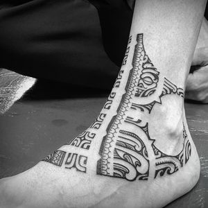 Mixed #polynesian #marquase #tahitian #maori tattoo.