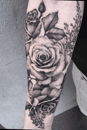 #rose #flower #dotwork #tattooart #tattooartist #tattoos #blackandgrey #Black #art #ink 