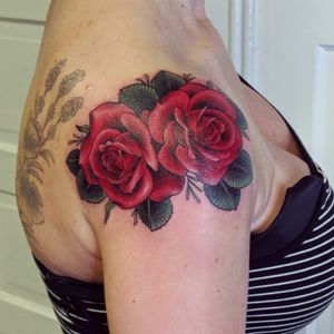Twin roses #tattoo #tattoolife #tattooart #saniderm #envyneedles #rosewatertattoo #tattoos #tattooartist #art #ink #inked #lynntattoos #inkedmag #portland #portlandtattooers #portlandtattoo #pdx #pdxartists #pdxtattooers #pdxtattoo #tattooed #tatsoul #fusiontattooink #fkirons #bestink #roses #tattoosnob #stencilstuff #RoseTattoos  #eternalink