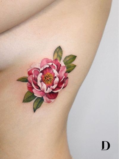 Beautiful tattoo by Deborah Genchi #DeborahGenchi #debartist #realism #realistic #illustrative #watercolor #color #peony #flower #floral #side #ribs