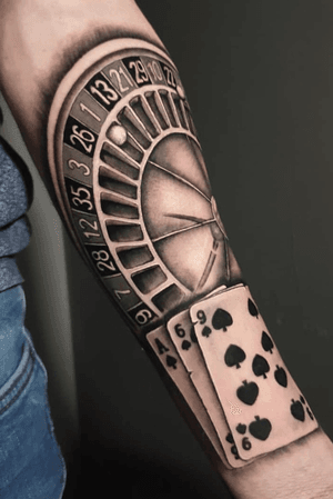 Roulette wheel and playing cards by @hobotattoo 