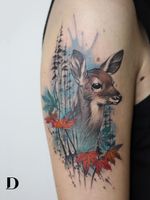 Beautiful tattoo by Deborah Genchi #DeborahGenchi #debartist #realism #realistic #illustrative #watercolor #color #deer #animal #nature #leaves #mapleleaves #upperarm #arm
