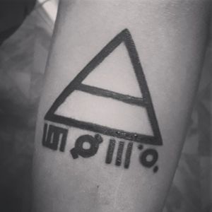 30 Seconds to Mars... #tatuaje #tattoo #mexico #ink #tatuajes #tattoos #inked #blackwork #tatuadoresmexicanos #art #tattooed #arte #tattoolife #blackandgrey #blackworkers #guanajuato #diseño #tattooart #blackink #tattooartist #mexicotattoo #picoftheday #tattoostudio