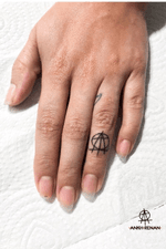Ring tattoo - feita por @ankhrenan
