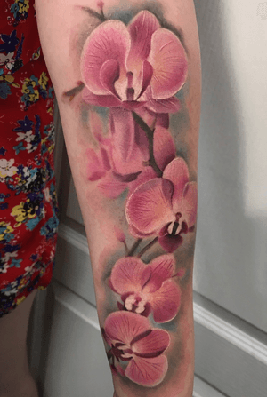 Some stunning realistic Orchids 