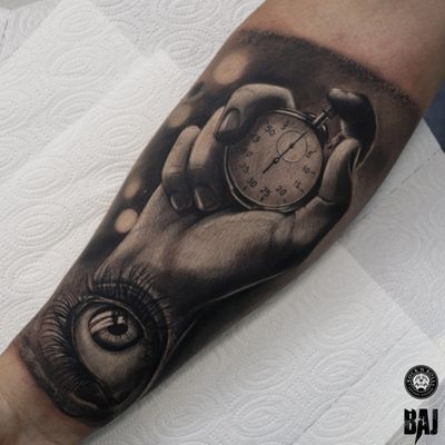 Today's tattoo #eye #hand #watch #clock #tattoo #ink #inked #tattooist #tattooartist #art #photo #blackandgray #contrast #dark #realism #rafalbaj #blackandgray #graywash #forearmtattoo #color #poland #katowice #dabrowagornicza