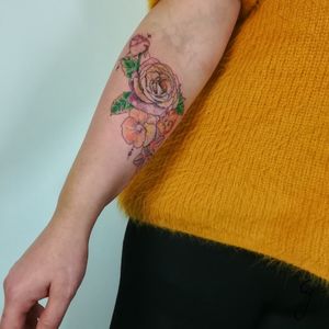 Floral arm piece 