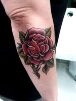 Rose below the elbow #traditionaltattoo #traditionalrose #rosetattoo #traditional #jonboytattoos #laleyendatattooco #texastattooartist 