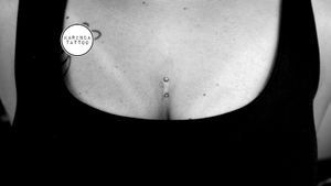 Surface Piercing Instagram: @karincatattoo #surfacepiercing #piercing #piercingaddict #PiercedGirl #piercings #PiercingLovers #piercer #breast #woman #girl #piercingstudio #istanbul #turkey #dövme #dövmeci #kadıköy