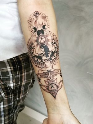 Artist IG: @kimdong_tattoo #inkimstudio #kimdong_tattoo #milenetattoo #tattoo #tattoodo #tatuagem #blackandgreytattoo #blackwork #flashtattoo #starbrite #bishoprotary #starbriteink #veganink #godfirst #familyfirst #finelines #realism #inkspiration #koreanstyle #koreantattoo #hustlebutterdeluxe #inkeeze #tropicaldermoficial #tattooegipcio #egipciantattoo #egito #egipt #dotworktattoo #dotwork #pontilhismotattoo #pontilhismo 