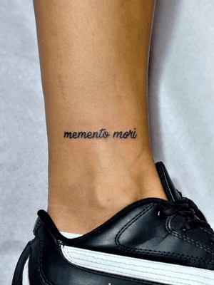 #estudiodetatuagem Memento Mori - tatuagens com horário marcado - orçamentos e agendamentos pelo WhatsApp  ☎️ (11) 973701974 ou pela página do estúdio no Facebook :                                 @mementomoritattoostudio                           💀⏳🕯- próximo ao metrô Tucuruvi - @thiagopadovani #mementomori