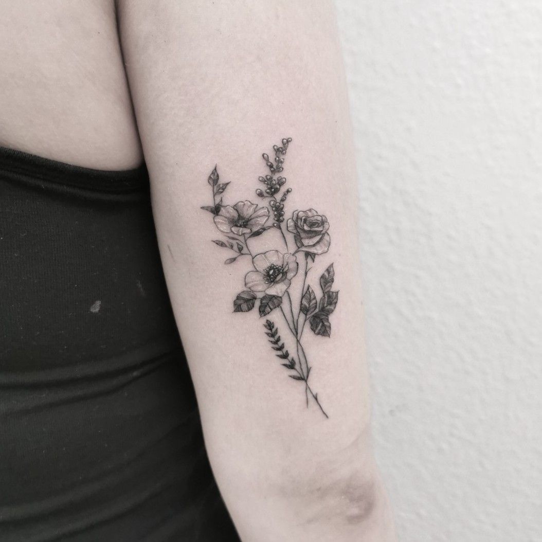 Fine Line Tattoo Artist Jess Chen is Super Fresh  Bouquet tattoo Fine  line tattoos Flower bouquet tattoo