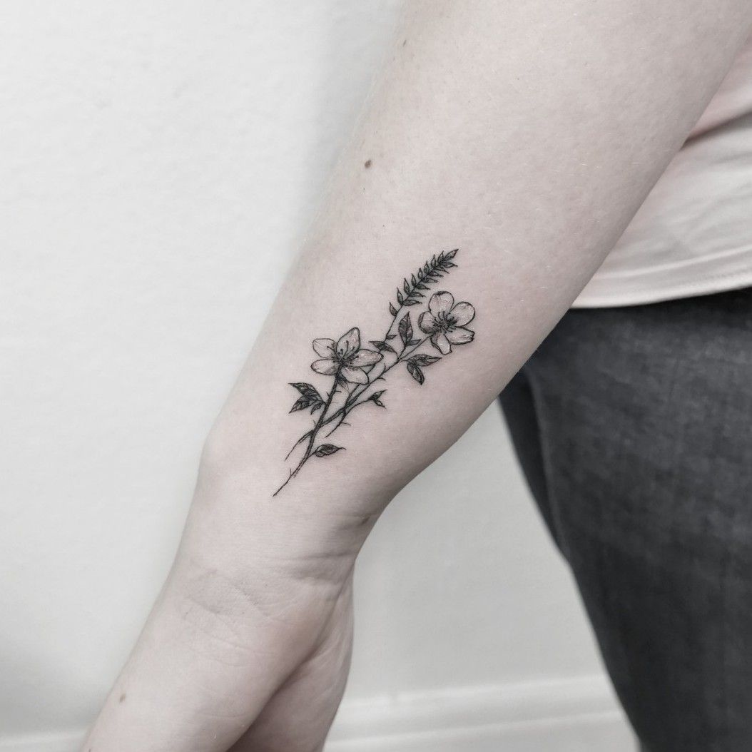 Nice collection of daisy tattoo arm Sleeve tattoo  Tattoo Ideas For Girls   Common daisy Floral design Sleeve tattoo
