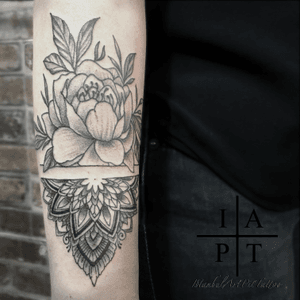 A nice choice for a first tattoo.. did that in 2 hours. #peony #mandala #firsttattoo #whipshading #dotwork #linework #forearm #flowers #ethnic #mandalatattoo #customtattoo