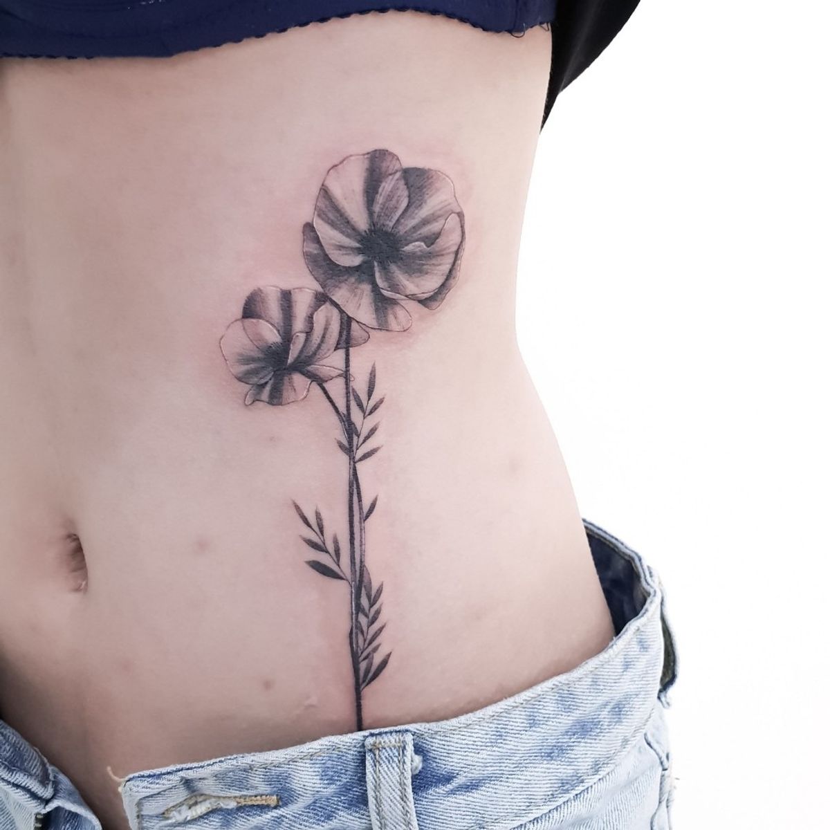 Tattoo uploaded by Sherry Tattoo • #罌粟花 #flowers #flowertattoo #tattoo ...