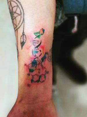 Tattoo ADN, con un poco de color..!!!