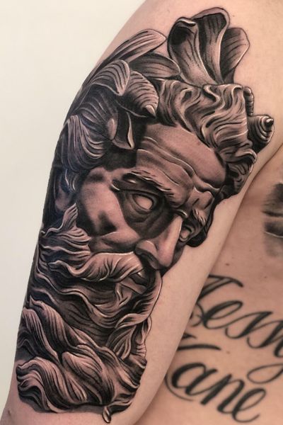 #poseidon God of the sea!🔱 . Voor informatie of om een idee te bespreken bent u altijd welkom in de shop.✌🏻 @remcodevogelart #poseidontattoo #greekmythology #greekgod #tattoo #tatua #tatuaje #tatuajes #tattoolife #ink #inked #inklife #blackandgrey #blackandgreytattoo #art #inkedmagazine #tattoomagazine #tattooartistmag #holland #ijmuiden #amsterdam #artist #tattooartist #tattoobirdy #birdy2018 #remcodevogel #remcodevogelart #freebird @skinart_mag @thebesttattooartists @tattoodo @tattoo.artists @inkedmag @bnginksociety @tattooistartmag @tattoo_birdy_ijmuiden