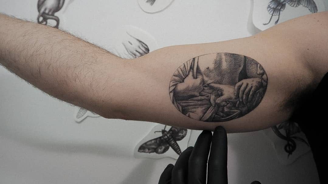 Italian microrealism by Alessandro Capozzi  iNKPPL  Greek tattoos Sleeve  tattoos Tattoo work