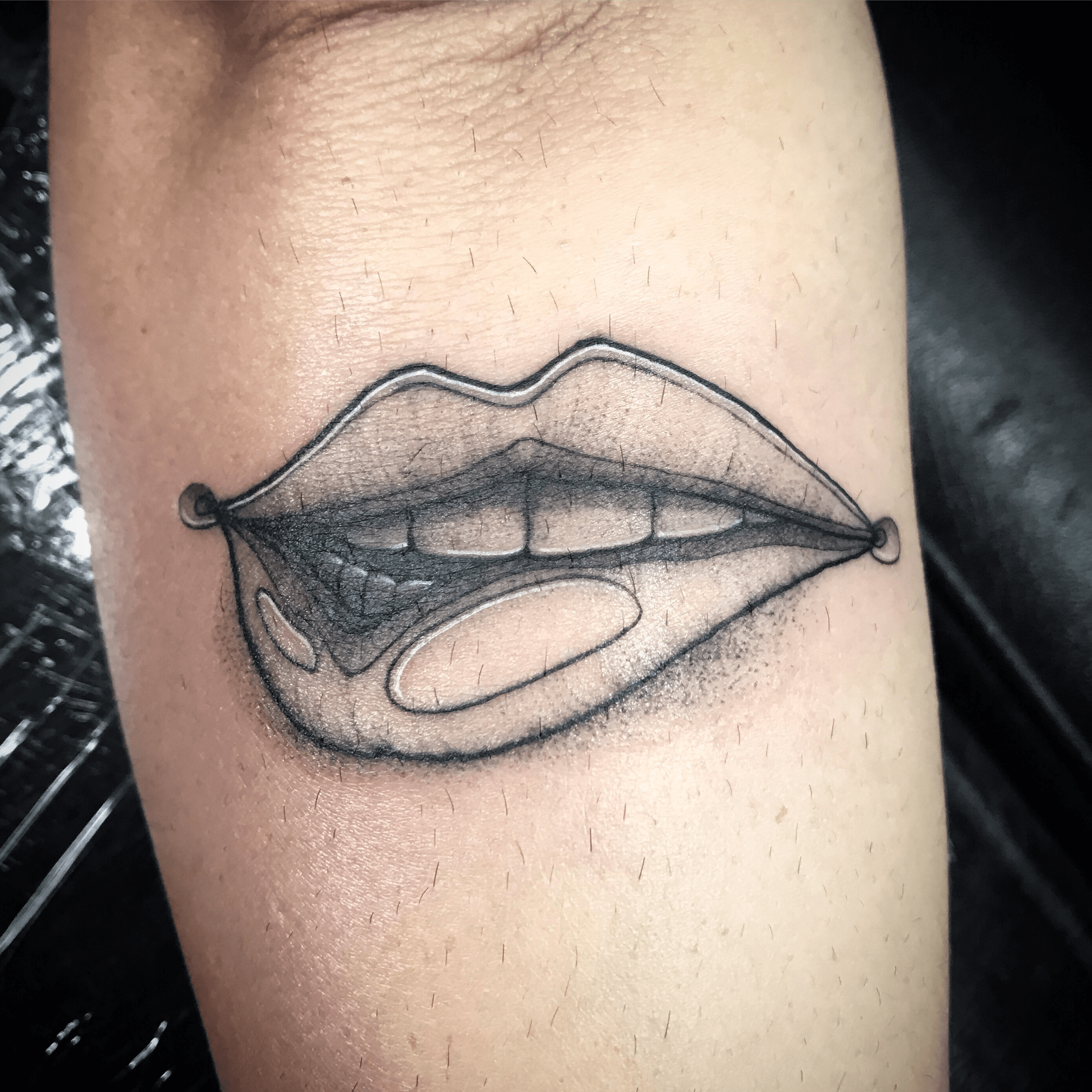 Vampire Lip Tattoos On Arm