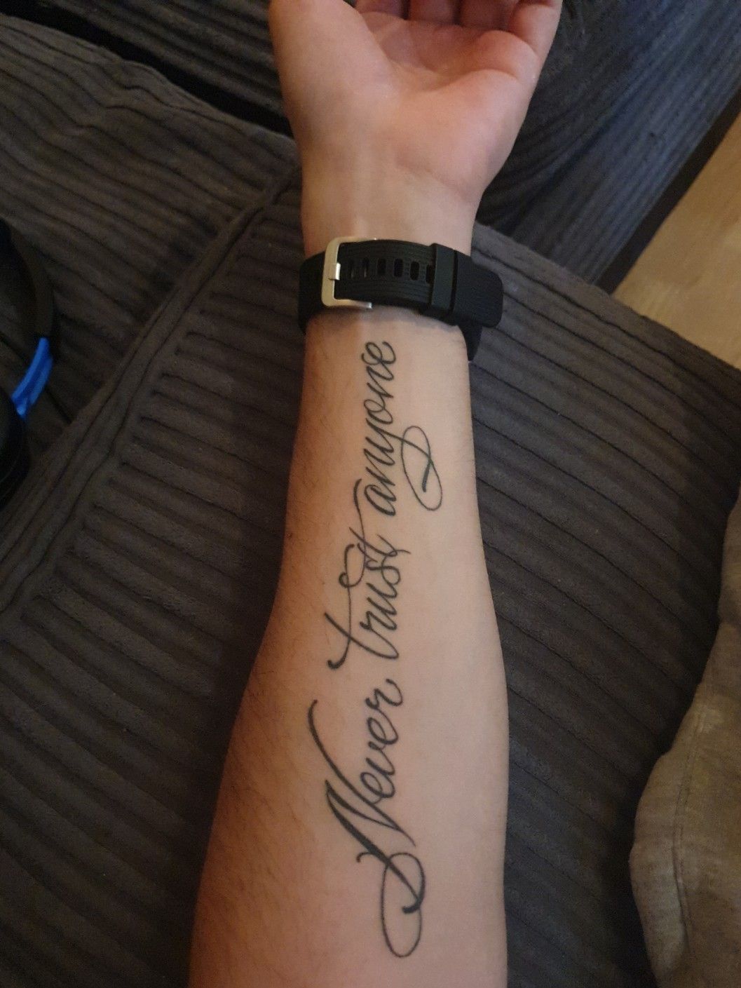 Tattoo uploaded by Mohamed Hafassa • Never trust anyone • Tattoodo